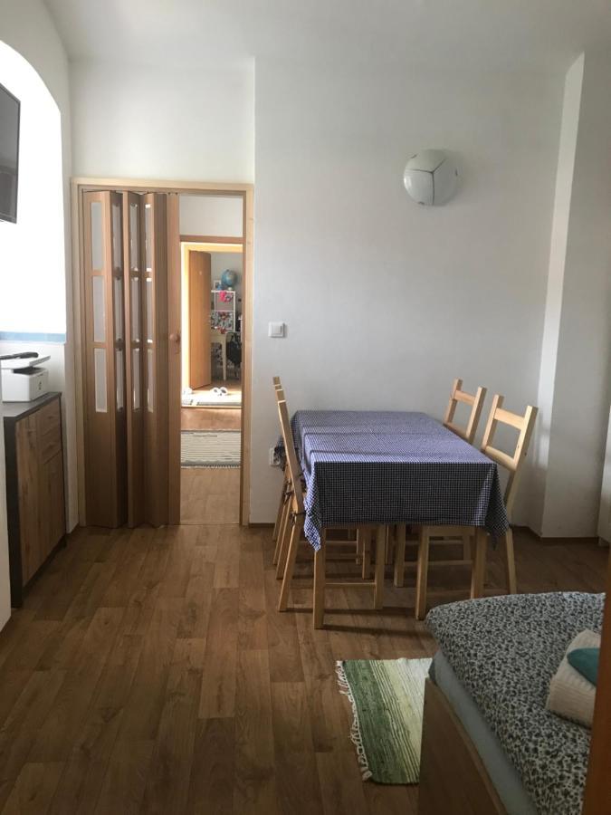 Penzion U Formana Straz nad Nezarkou Exterior foto