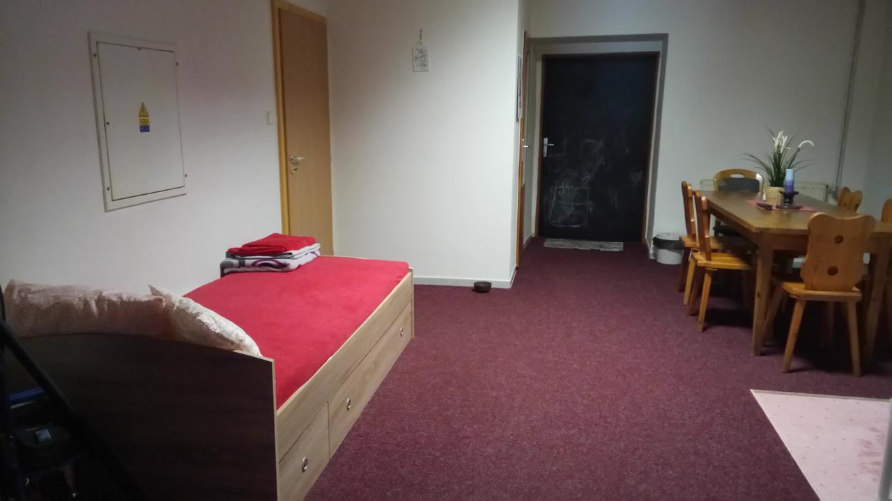 Penzion U Formana Straz nad Nezarkou Exterior foto