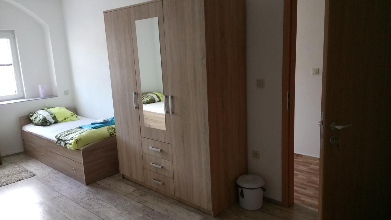 Penzion U Formana Straz nad Nezarkou Exterior foto