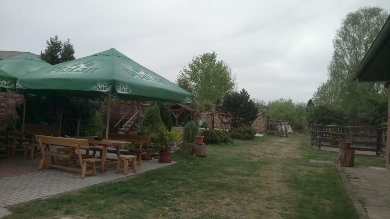 Penzion U Formana Straz nad Nezarkou Exterior foto
